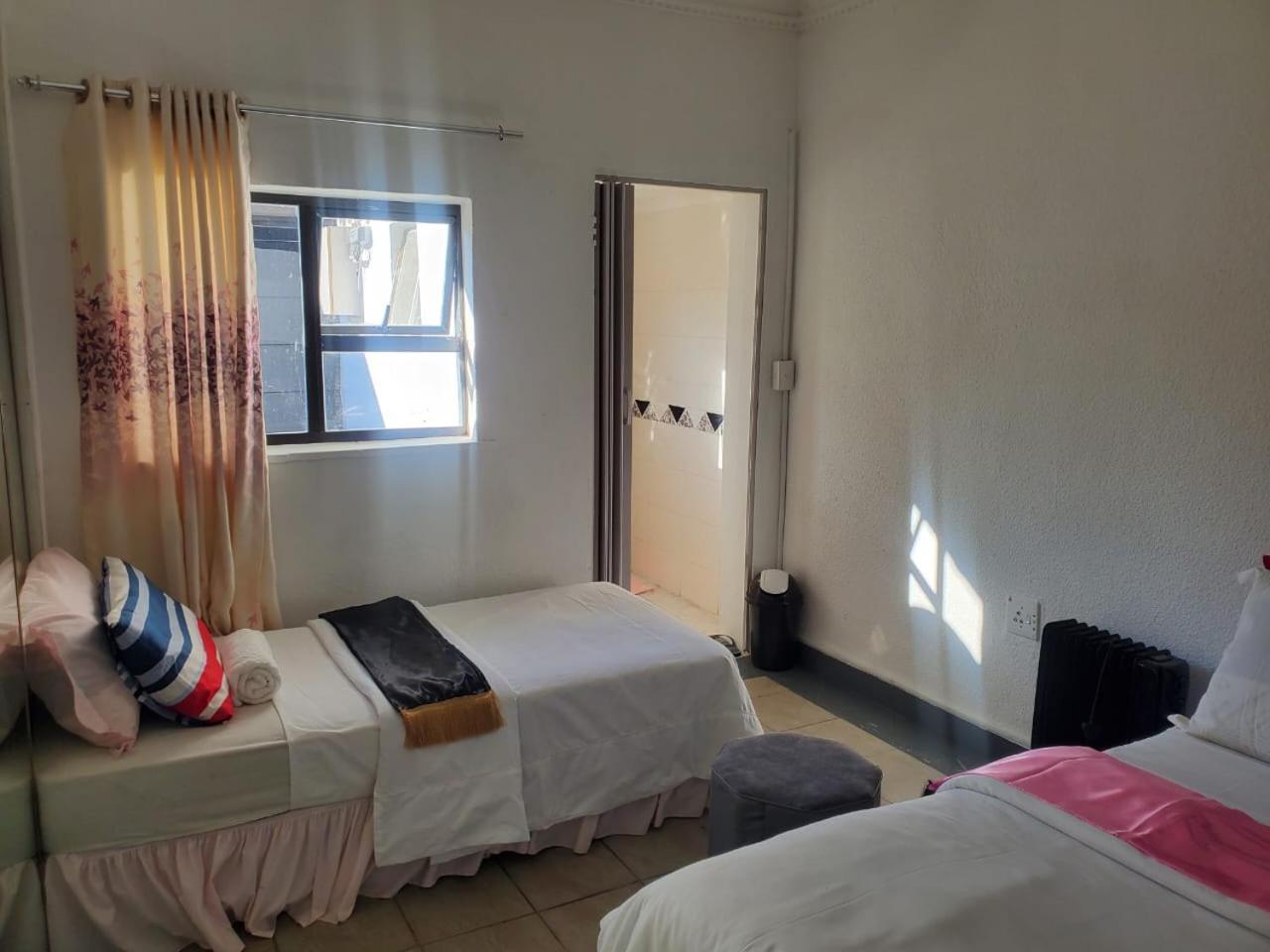 Lancaster Guest House Boksburg Ngoại thất bức ảnh